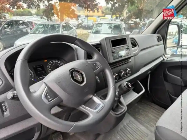 Renault Master fg f3500 l2h2 2.3 blue dci 135ch confort euro6 — photo 30