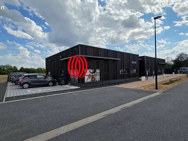 Bureaux 104 m² SAINT BONNET PRES RIOM