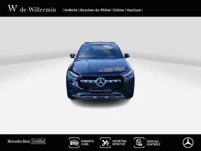 Mercedes Gla 200 d progressive line — photo 8