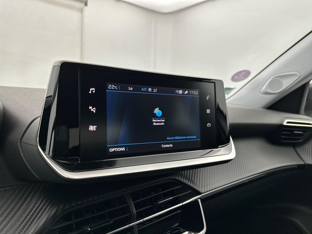 Peugeot 2008 puretech 130 s&s eat8 allure — photo 23