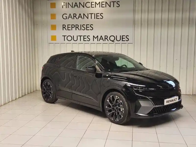 Renault Megane e-tech 220 ch autonomie confort — photo 2