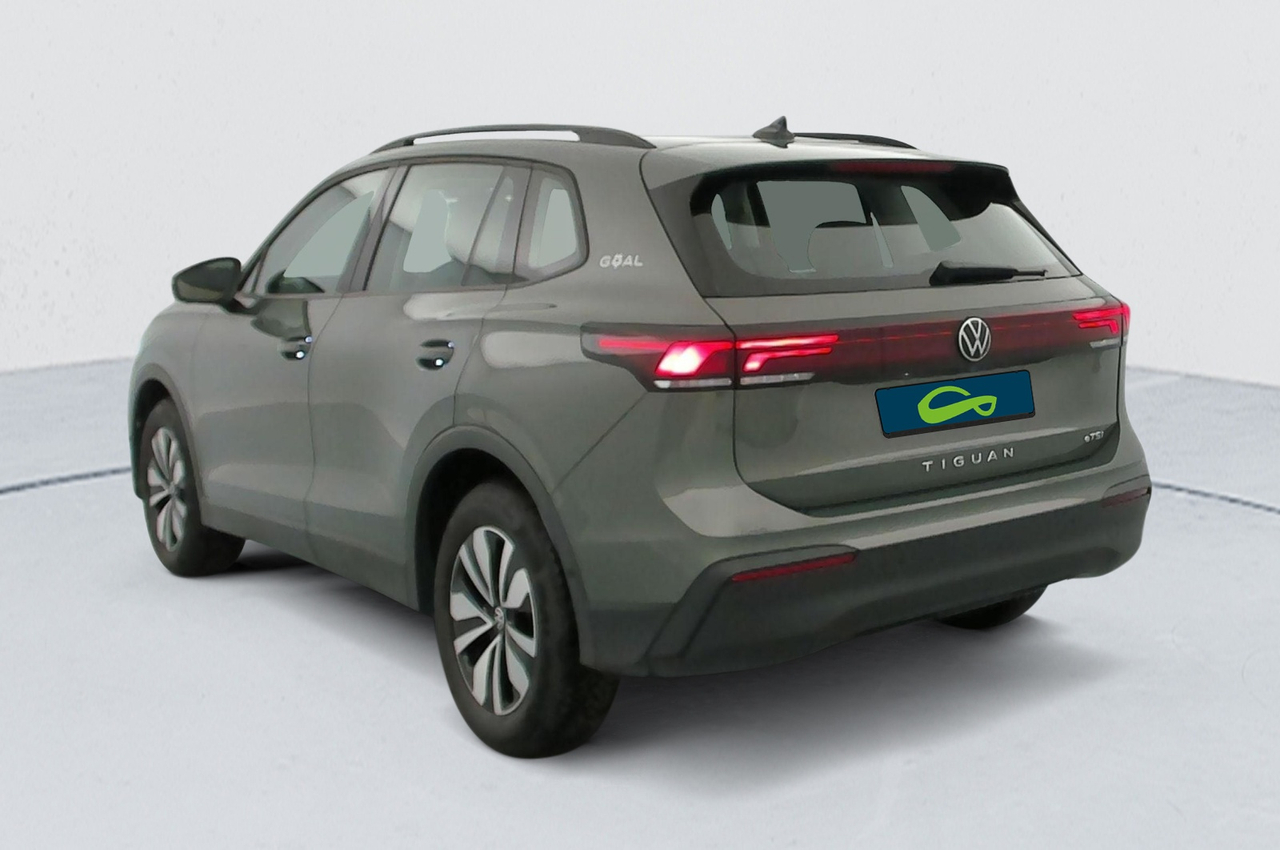 Volkswagen Tiguan — photo 3