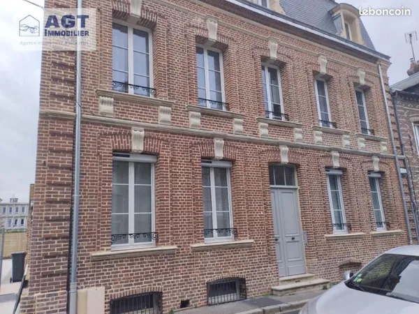 Studio 1 pièce 21 m²