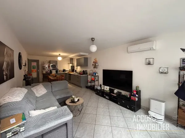 MAISON DE VILLAGE DE 82M2 AVEC TERRASSE ET GARAGE