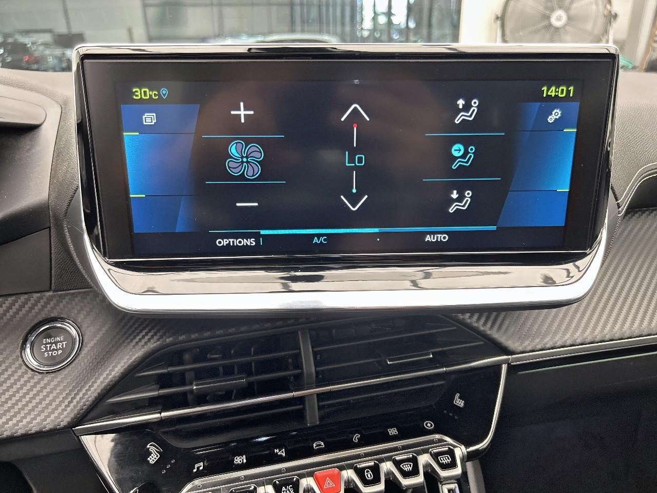 Peugeot 208 electrique 50 kwh 136ch gt pack — photo 11