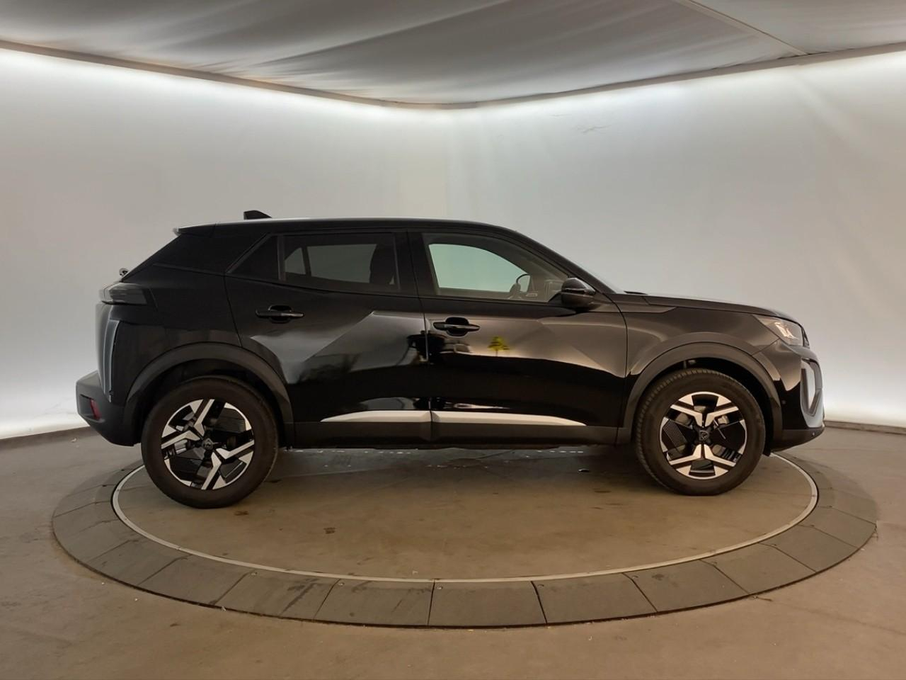 Peugeot 2008 hybrid 145 ch e-dcs6 allure — photo 4