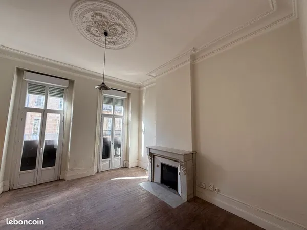 Appartement 74 m2 T3 rue Fondaudège