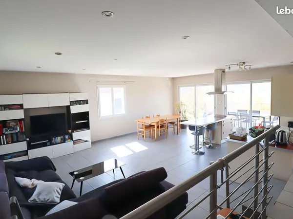 Maison 5 pièces 110 m²