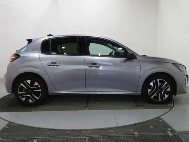 Peugeot 208 1.2 100ch s&amp;s allure — photo 6
