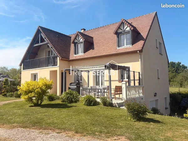 Pavillon 8 pièces 163 m²