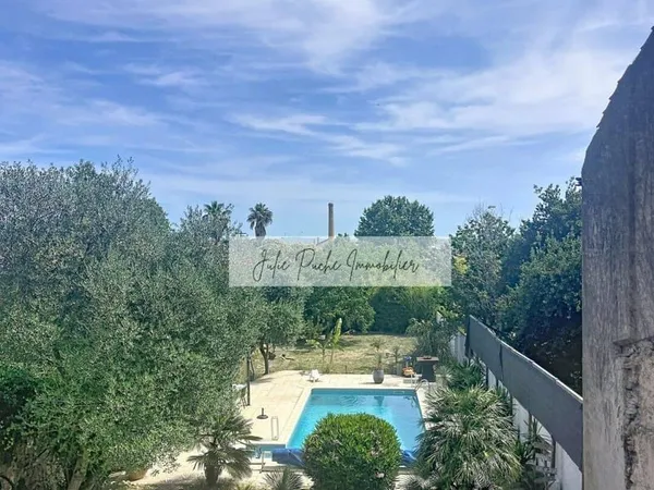 Maison 9 pièces 230 m²