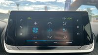 Peugeot 208 e-208 136ch Like — photo 29