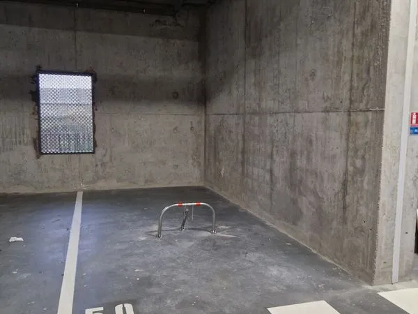Place de parking sécurisée à louer