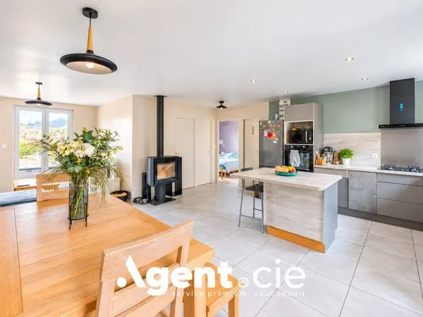 Maison de plain-pied 4 pièces 71 m²