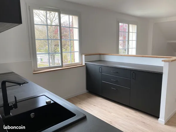 Appartement F2 - 65m2 - Cuisine équipée - Fibre optique
