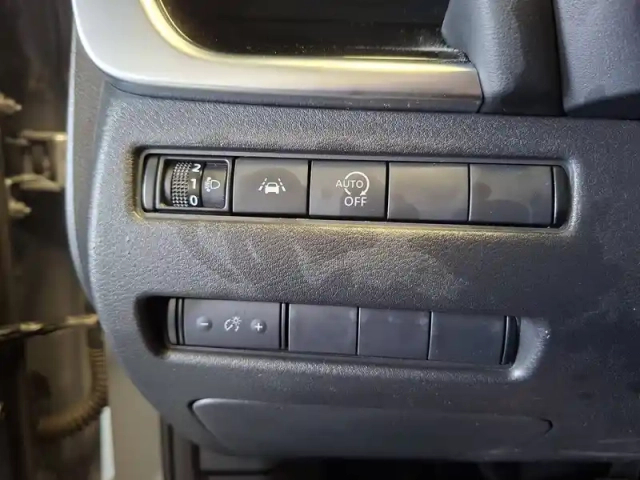 Nissan Qashqai mild hybrid 140 ch — photo 28