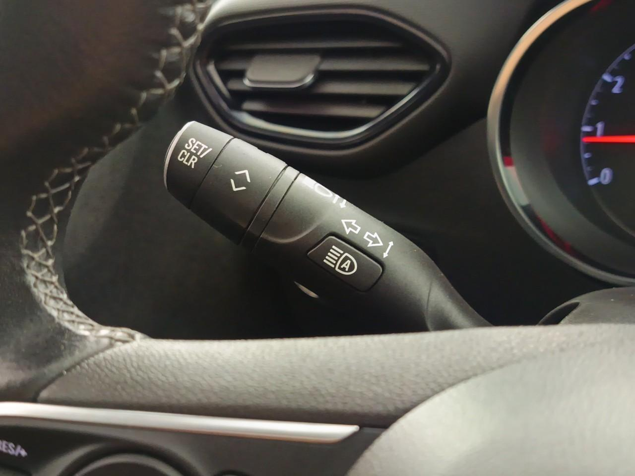 Opel Crossland 1.2 turbo 110 ch bvm6 elegance — photo 24