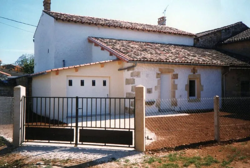 Photo 2