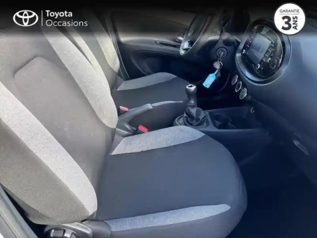 Toyota Aygo X 1.0 vvt-i 72ch dynamic my23 — photo 6