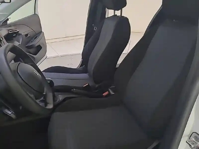 Peugeot 208 puretech 75 s&amp;s bvm5 — photo 11