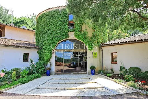 Propriété 26 pièces 1300 m²