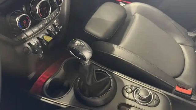 Mini Mini countryman 125 - 95 ch all4 bva6 — photo 9