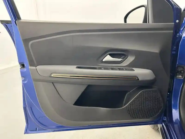 Dacia Sandero eco-g 100 gsr2 — photo 22