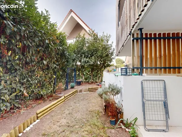 Studio 1 pièce 30 m²