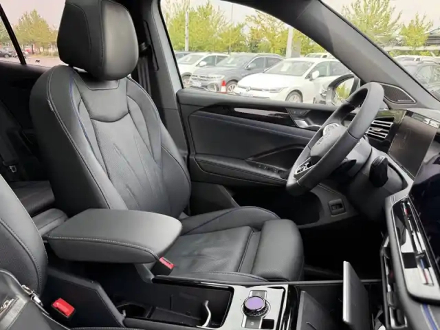 Volkswagen Tiguan 2.0 tdi 150ch dsg7 — photo 45