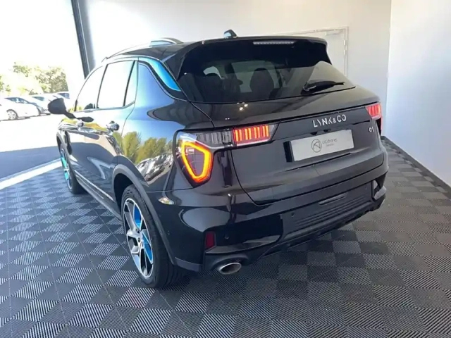 Lynk&Amp;Co 01 1.5 phev 261 ch dcth7 — photo 3