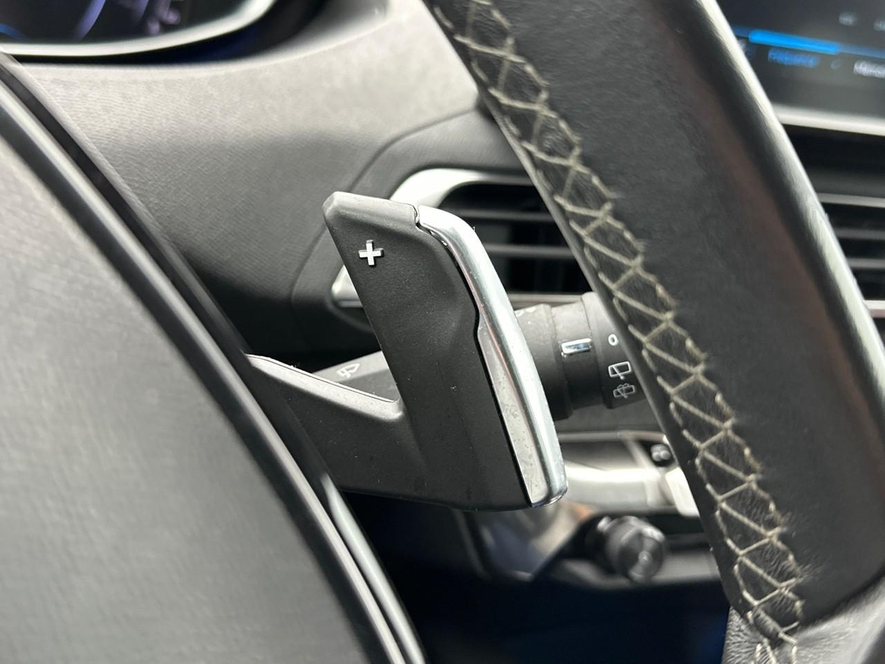Peugeot 3008 puretech 130ch s&s eat8 allure pack — photo 20