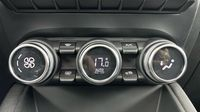 Renault Captur 1.3 TCe mild hybrid 160ch Iconic EDC — photo 19