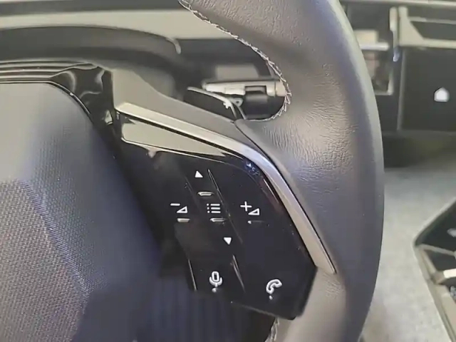 Peugeot 3008 hybrid 145 e-dcs6 — photo 84