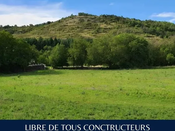RARE- TERRAIN CONSTRUCTIBLE SAINT SATURNIN