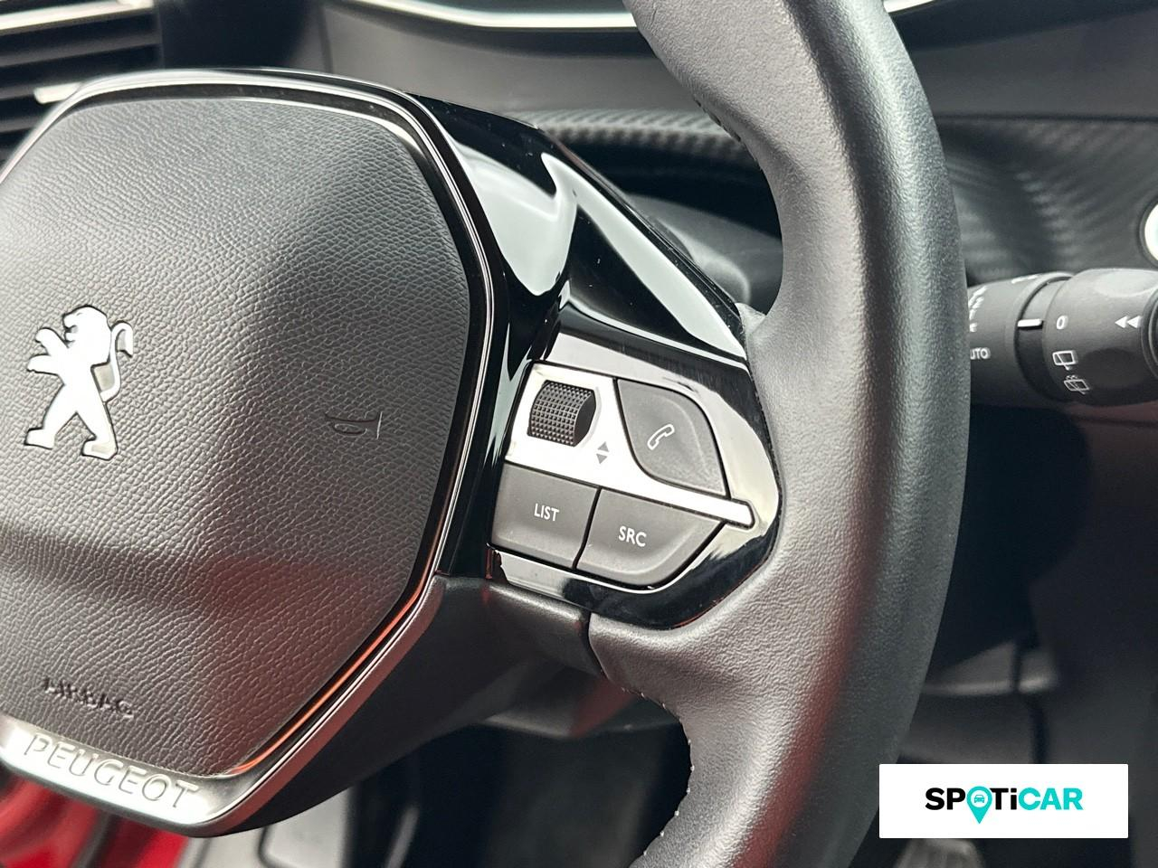 Peugeot 2008 1.2 puretech 100ch s&s allure pack — photo 16