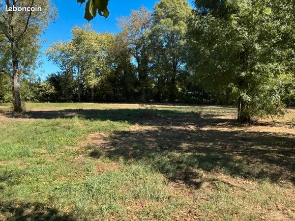 Terrain constructible à vendre
