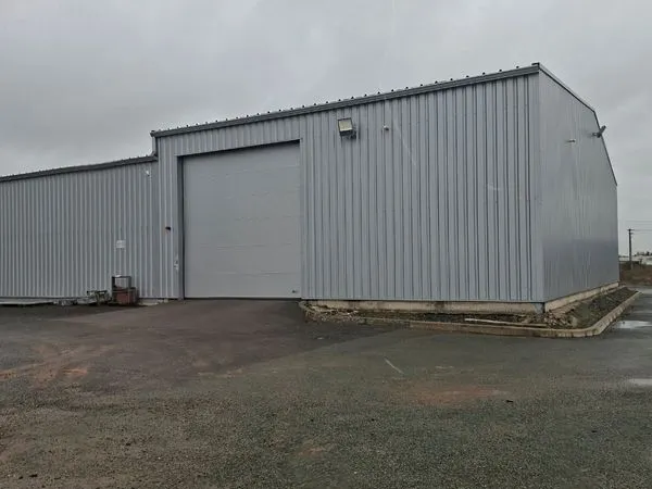 Local stockage 200m2