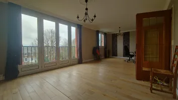 Grand appartement avec balcon à vendre 101520 € à Beauvais (60)