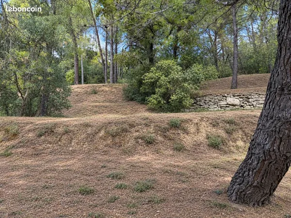 Terrain 1012 m² Ménerbes