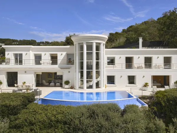CANNES - Majestueuse propriété de style Art Déco face à la Médit