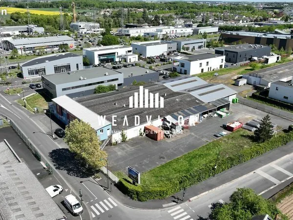 LOCAL D'ACTIVITE 2200 m² SAINT-CYR-SUR-LOIRE