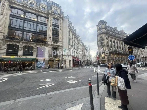 Local commercial 398 m²