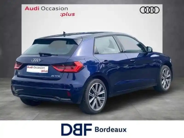 Audi A1 25 tfsi 95 ch s tronic 7 design — photo 5