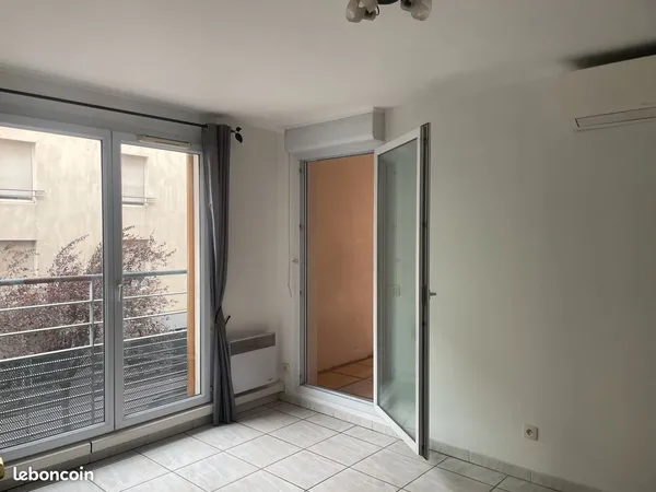 Location centre Aix en Provence T2 30m2 avec terrasse 10 m2