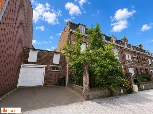 À VENDRE - VALENCIENNES - AVENUE DE LIÈGE- GARAGE-6 CHAMBRES