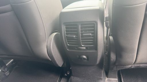 Ford Kuga 1.5 EcoBoost 150 Flexifuel E85 - St-Line Black & Silver – 2019 – 119571 km – Bicarburation essence bioéthanol – Boîte Manuelle — photo 19