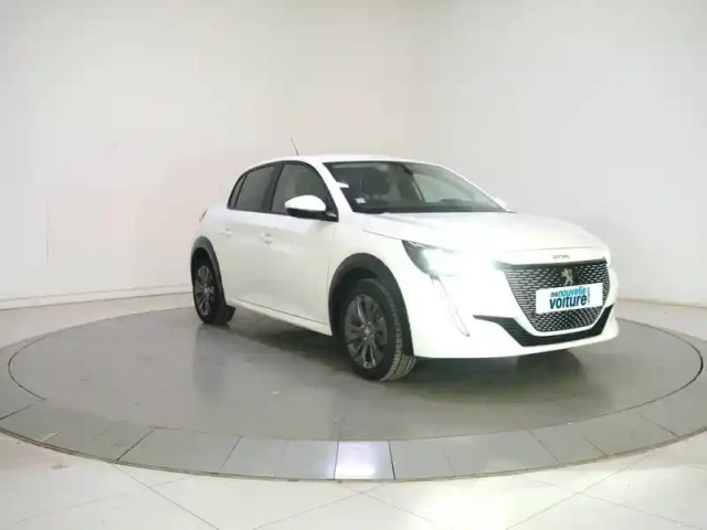 Peugeot 208 electrique 50 kwh 136ch — photo 3