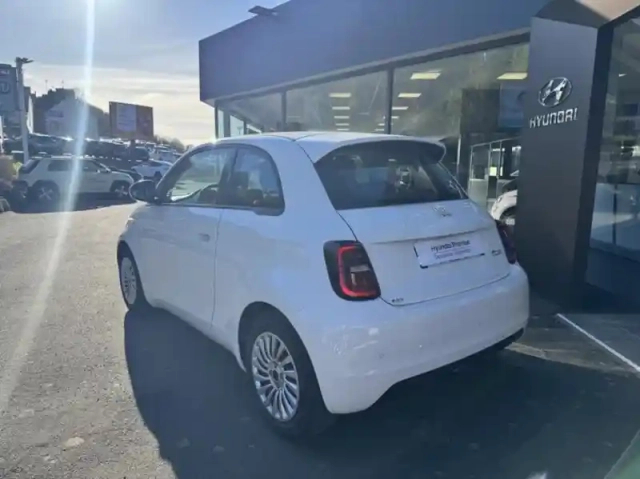 Fiat 500 e 118ch my23 — photo 4