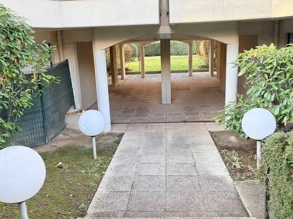 Studio 1 pièce 33 m²