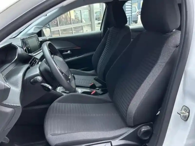 Peugeot 208 1.2 puretech 75ch s&amp;s style — photo 6